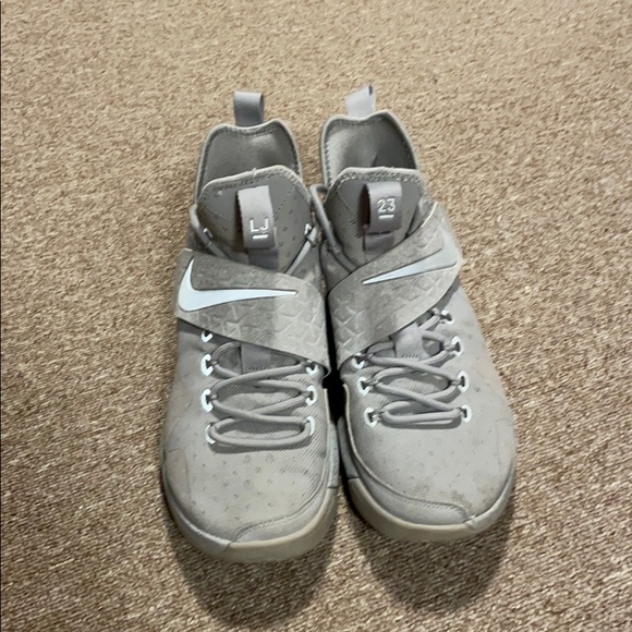 Lebron 14s - Picture 4 of 6